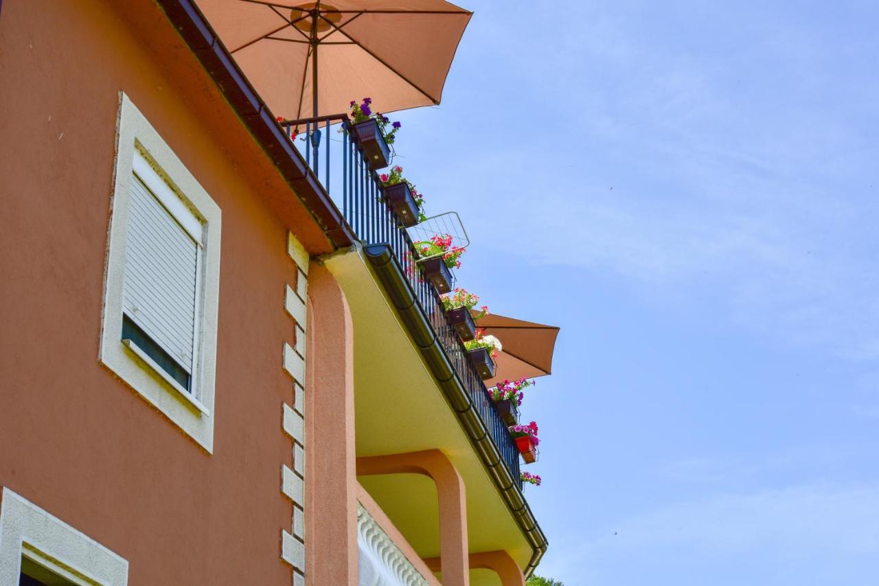 Lakeview Apartments Anđela Virpazar Buitenkant foto