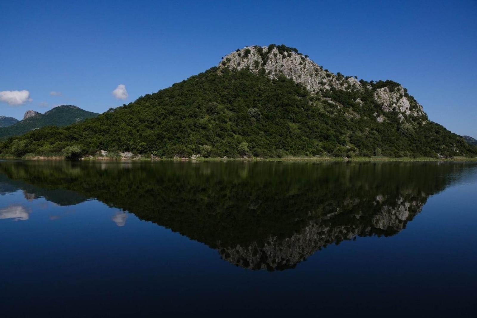 Lakeview Apartments Anđela Virpazar Buitenkant foto