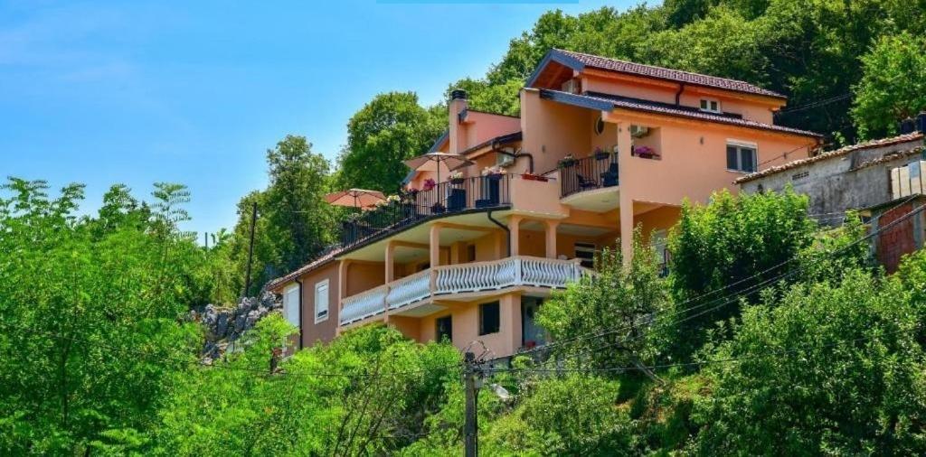 Lakeview Apartments Anđela Virpazar Buitenkant foto